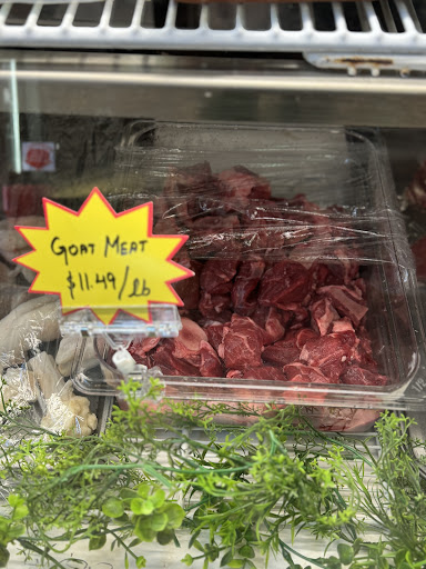 Photo of Daily Fresh Super Market - 1627 Quadra St, Victoria, BC V8W 2L5